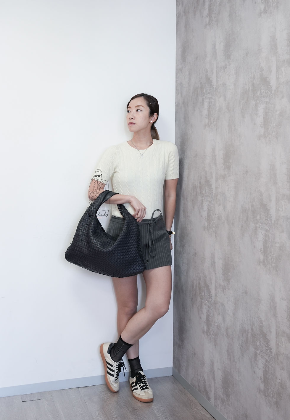 Thumbnail: B.V Medium Hobo Bag in Navy