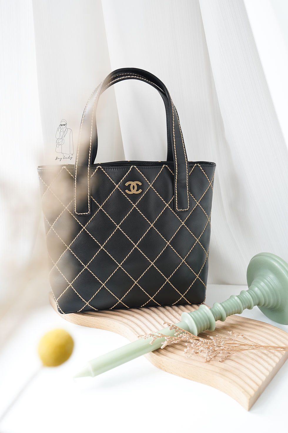 Chanel Vintage Vivian Totebag