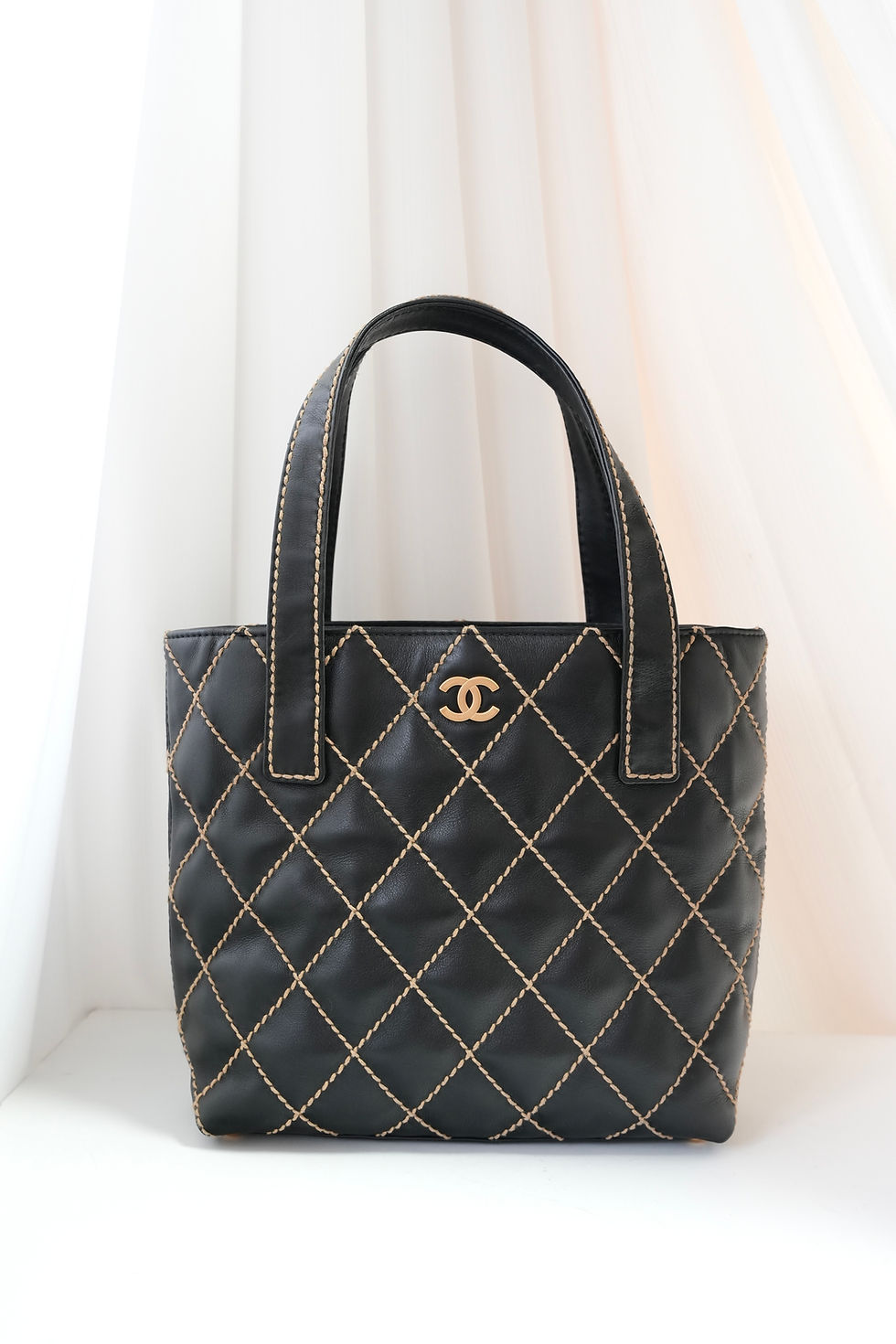 Thumbnail: Chanel Vintage Vivian Totebag