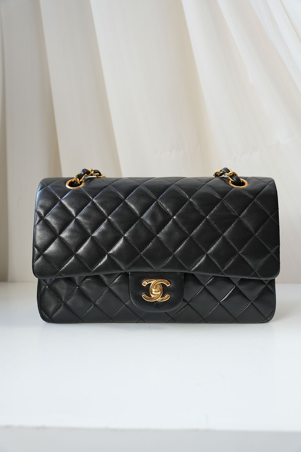 Thumbnail: Vintage Medium Classic Flap Bag