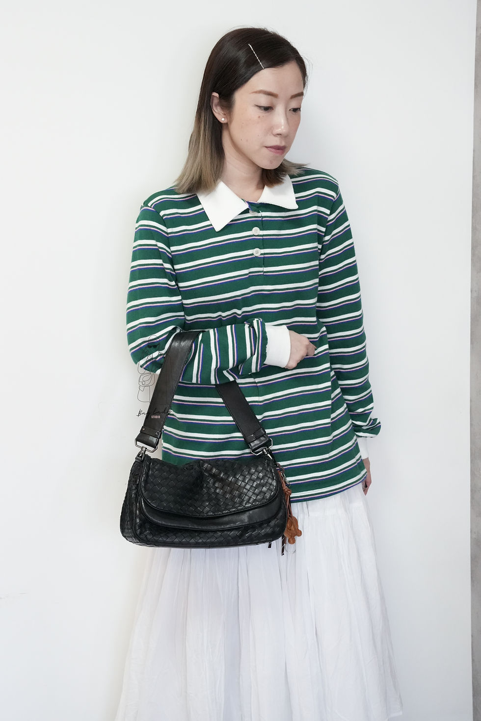 Thumbnail: B.V. Vintage Black Shoulder  Bag
