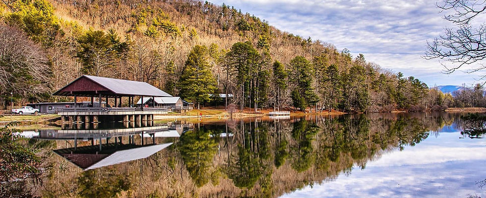 The lake at Vogel State Park in Fall with beautiful reflections on the water