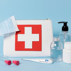 What are the Most Important Items to Put into Your First Aid Kit?