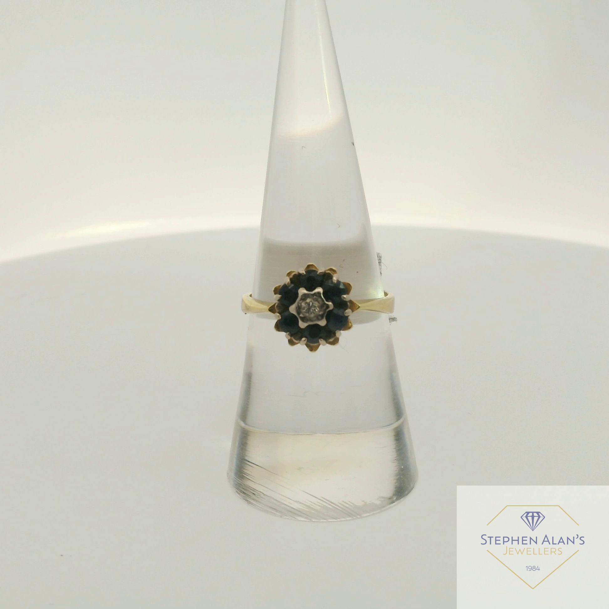 18ct diamond and sapphire ring