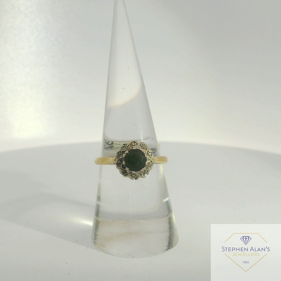 18ct green tourmaline and diamond ring