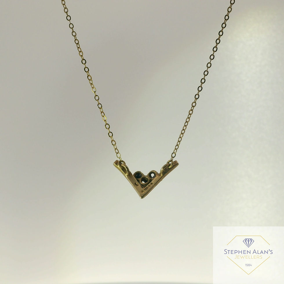 Thumbnail: 9ct sapphire pendant on chain