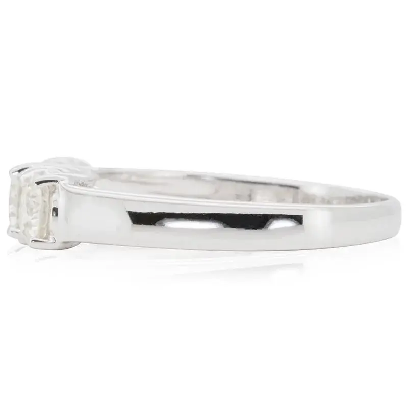 Thumbnail: Sparkling 0.98 ct. Round Brilliant Diamond Ring