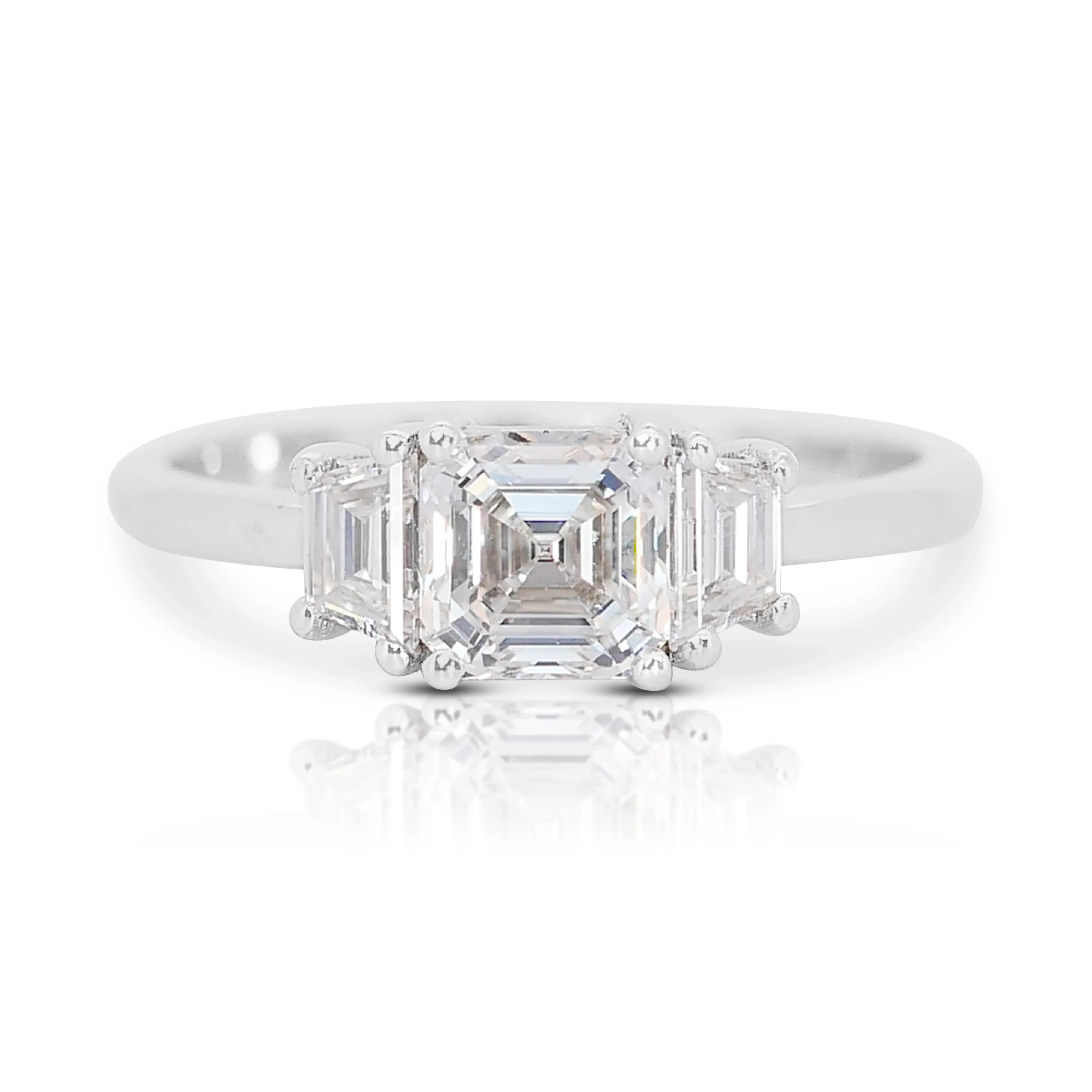 Exquisite 1.01 carat Emerald Diamond Ring