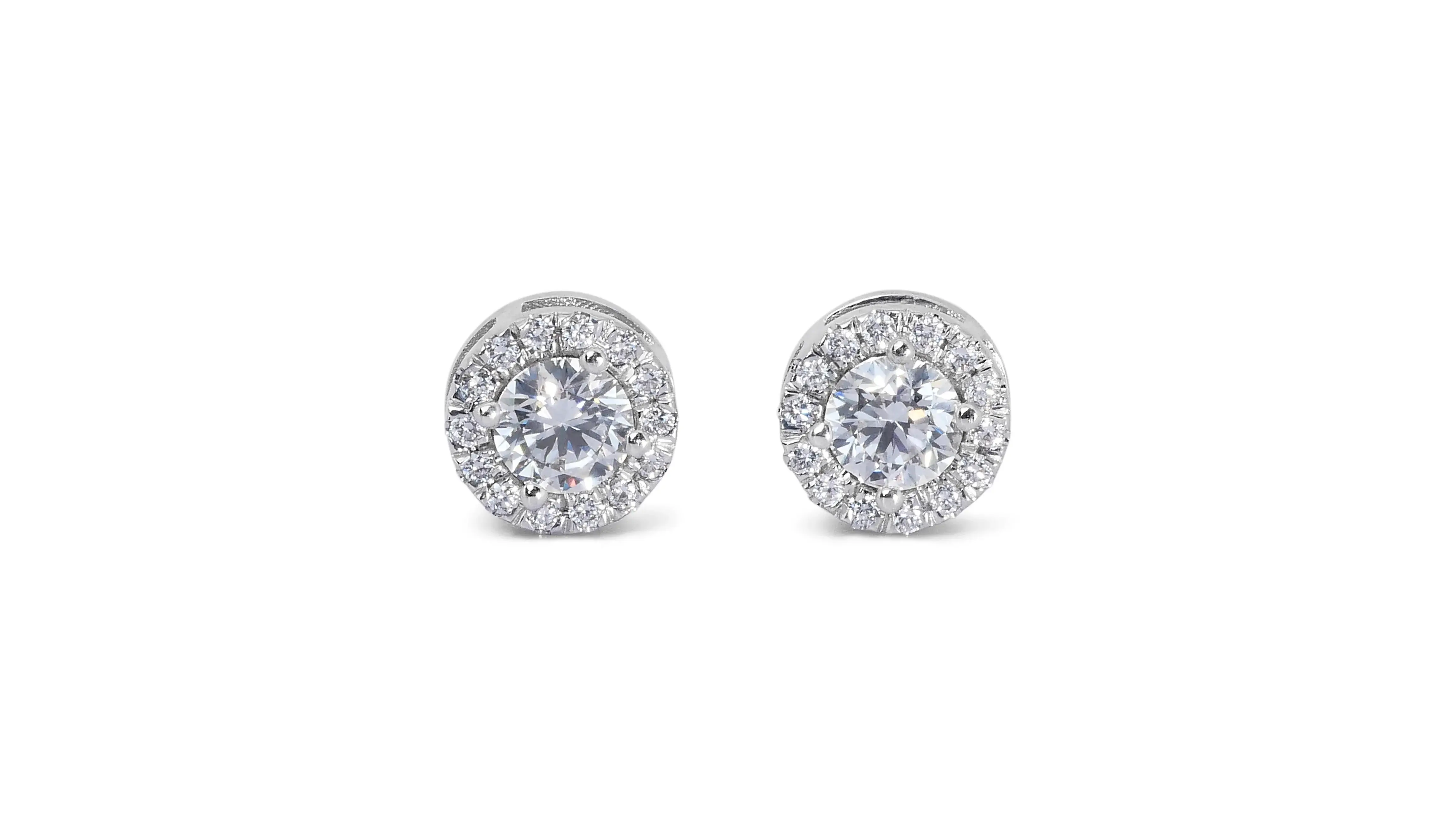 Captivating Elegance: 1ct D VVS1 Diamond Earrings