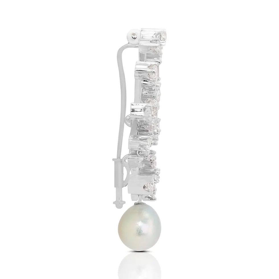 Thumbnail: Elegant Pearl and Diamond Brooch in 18K White Gold