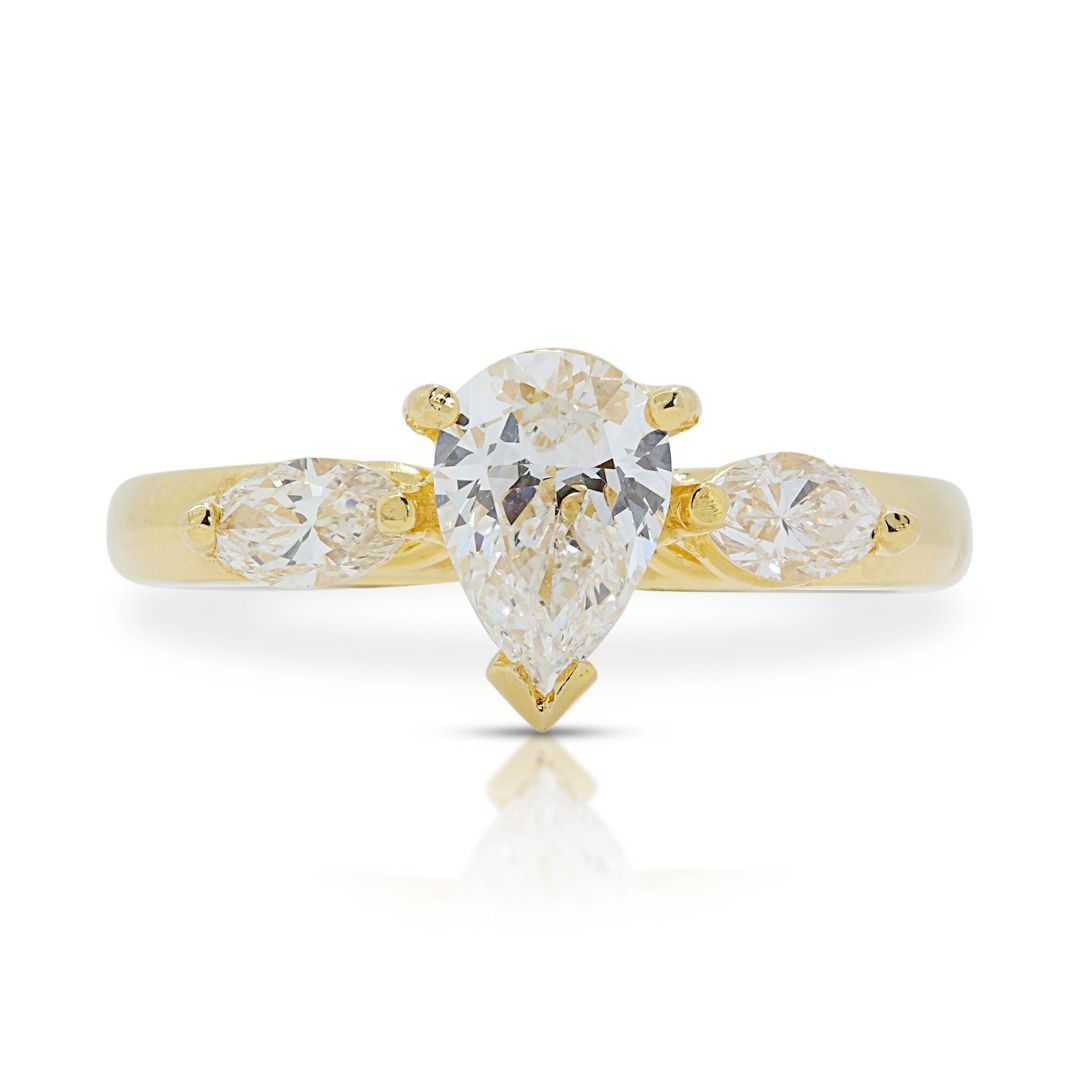 Gorgeous 0.97ct Diamond Three Stone Ring in 20K Yellow Gold