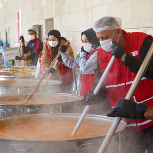 "Kalbimiz Bir Soframız Bir" : Fitre, Fidye, İftarlık, Gıda Kolisi Yardımları