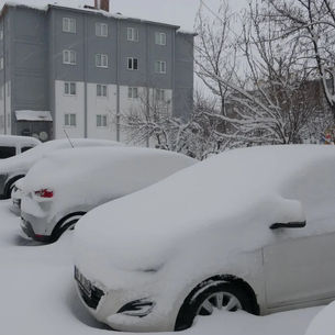 Bitlis’in köy yolları kar yağışı sebebiyle ulaşıma kapandı