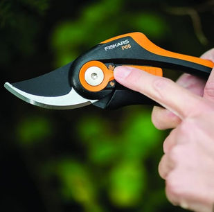 Fiskars SmartFit Bypass Pruners