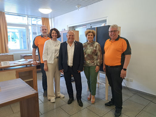 Gestaltungswettbewerb “Die Gute Form" Schreiner gestalten ihr Gesellenstück"