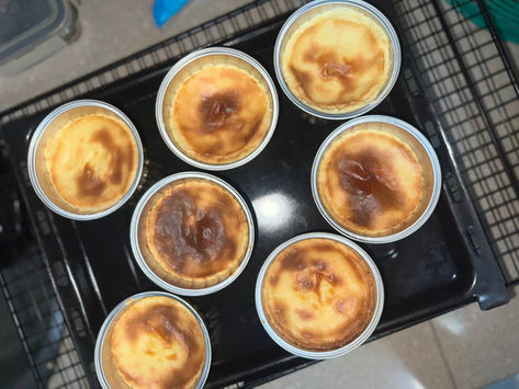 Eggless burnt cheesecake