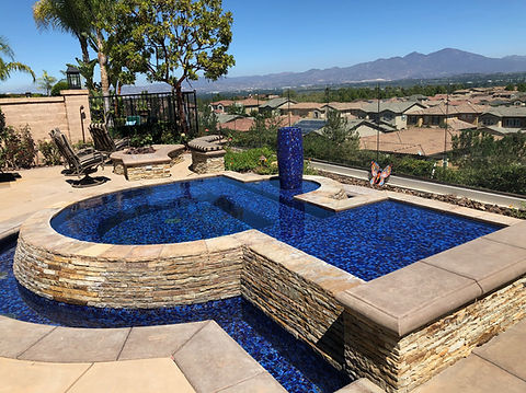 Best pools SoCal Lillywhite Pools & Plas