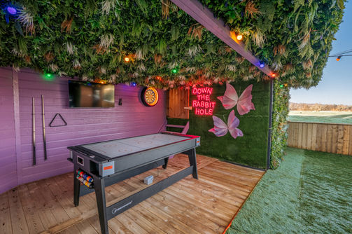 Alice’s Secret Garden pod at Wonderland Retreats Lancashire outdoor pool table