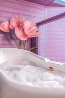 bubblebath at Alice’s Secret Garden glamping pod, Wonderland Retreats