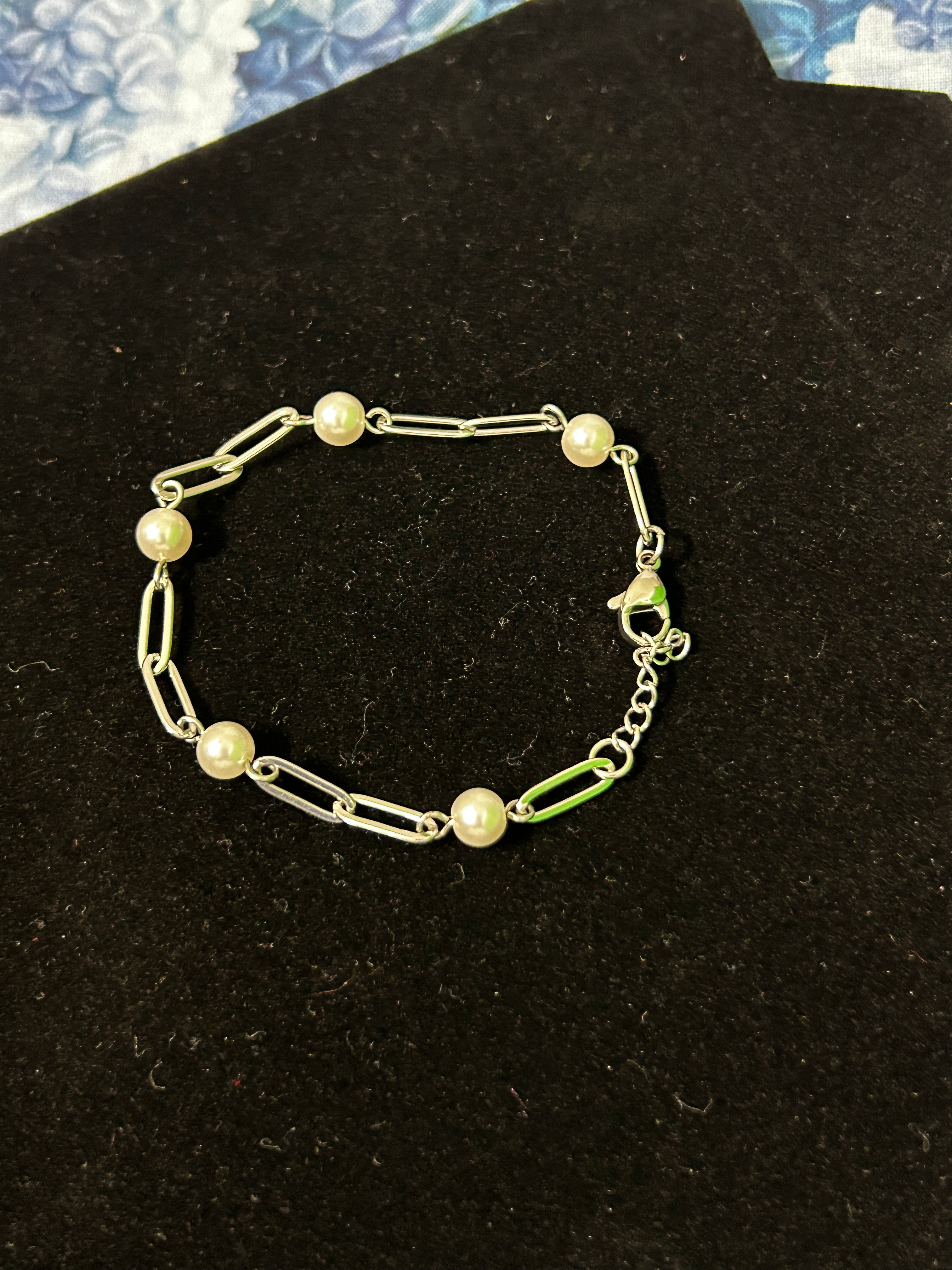 Silver and Pearl Bracelet