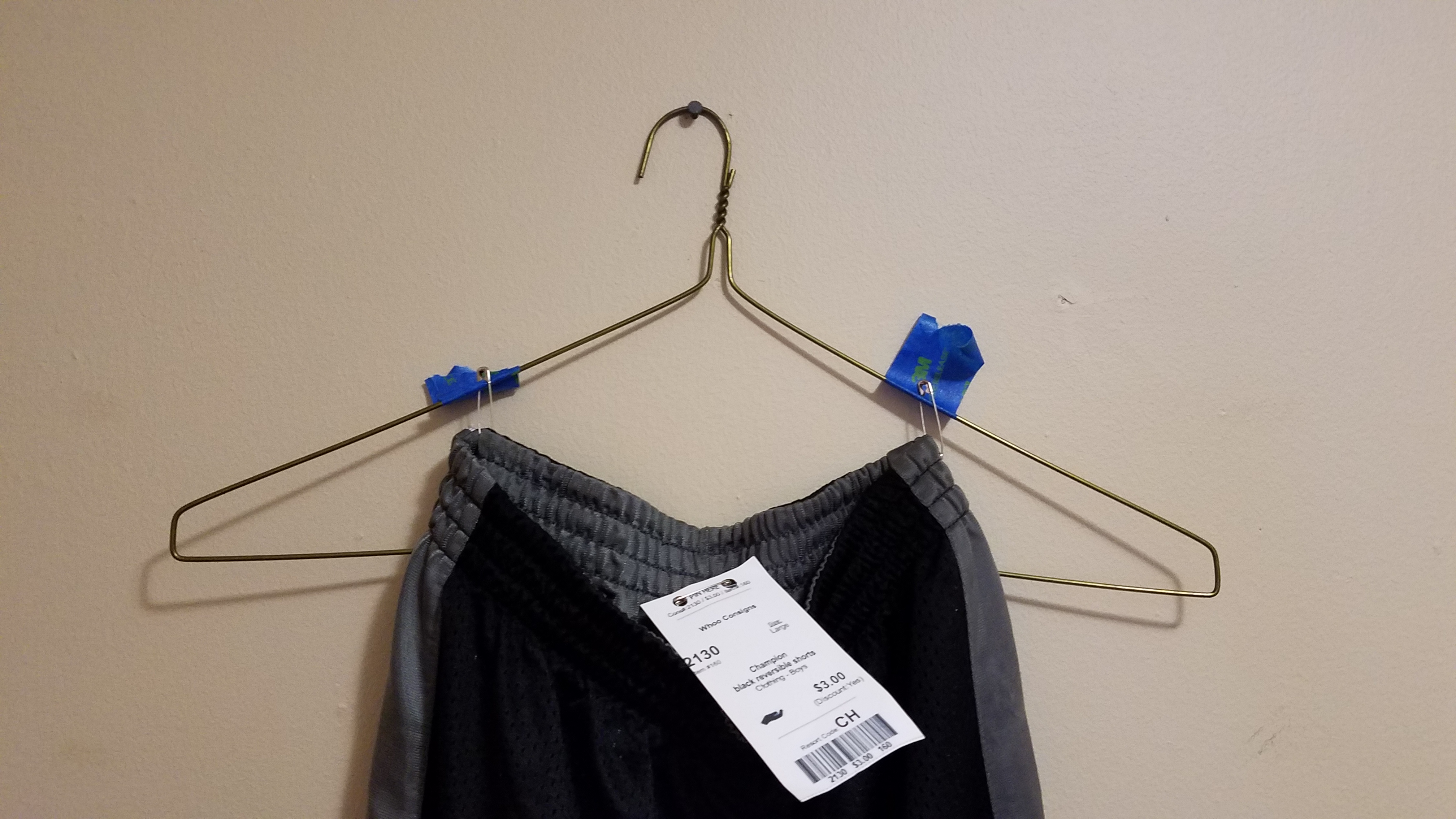 CREATIVE WAY TO HANG PANTS
