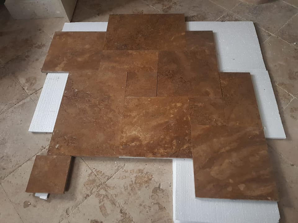 Thumbnail: Noce Travertine