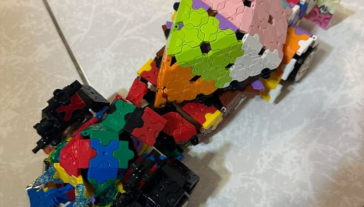 變形賽車機器人