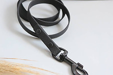 black-leash-matte-hardware-1788_display800.jpg
