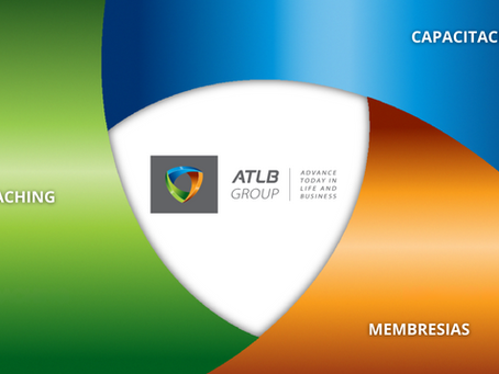 Gráfico institucional de ATLB Group con logo al centro, destacando sus tres pilares: coaching, capacitación y membresías empresariales exclusivas.