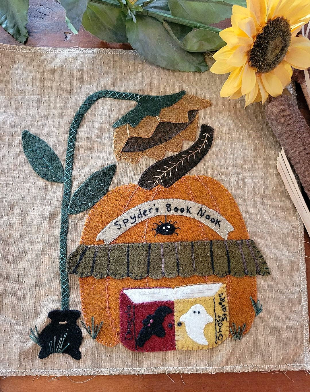 Spyder's Book Nook - Pumpkin Village - Woolie Friends Block 11