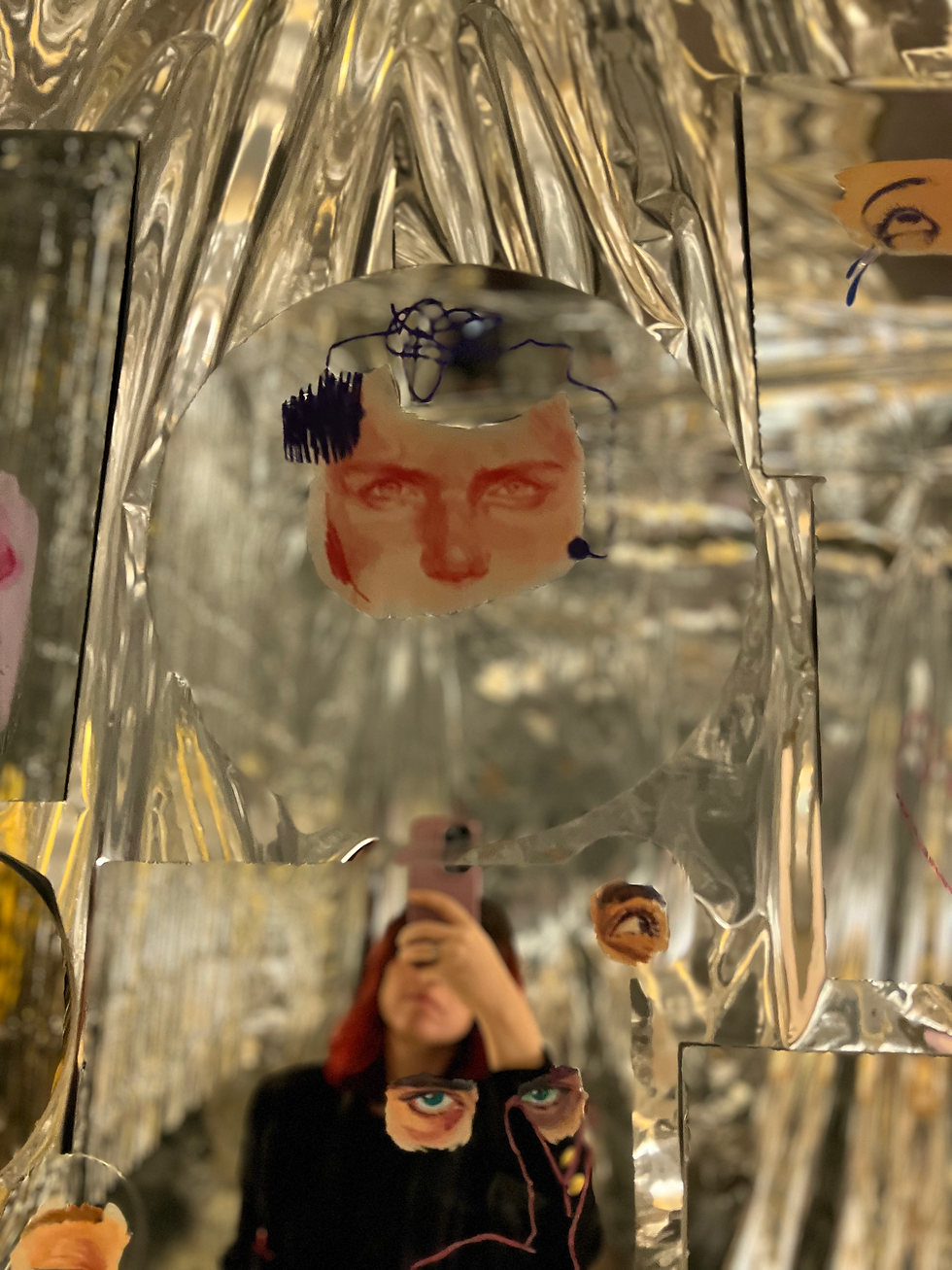 Miniatura: Looking for