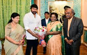 🌟🎉 మెగాస్టార్ చిరంజీవికి గవర్నర్ అభినందనలు! 🎉🌟