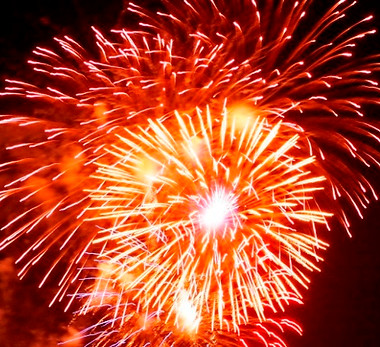 Fireworks_1403040251344_6364558_ver1.0_640_480.jpg