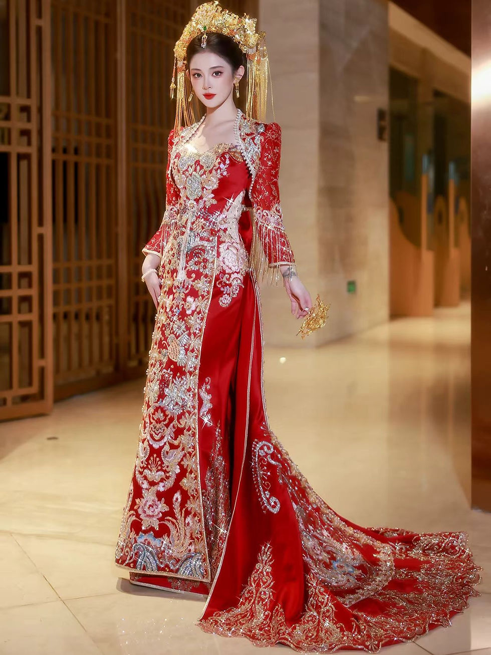 Thumbnail: 66041 Chinese Bridal Wear: 2-Piece Xiuhe Longfeng Kwa with Detachable Train