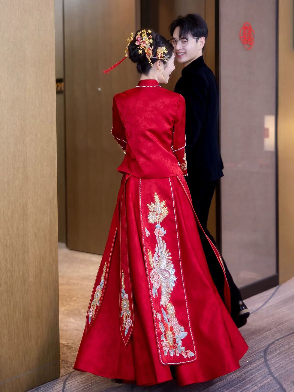 Thumbnail: 77017 Style Xiuhefu: Neo-Chinese Wedding Dress for Brides, Petite Exit Dress, an