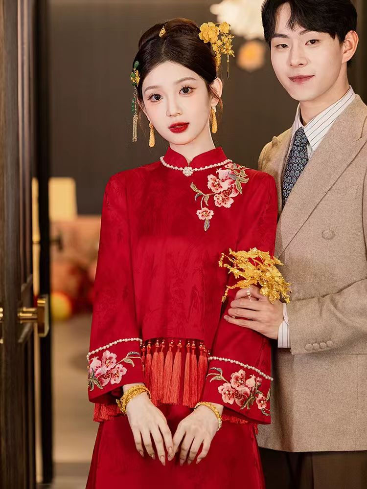 Thumbnail: 77018 Luxury Modern Chinese Xiuhua Bridal Gown  Petite Wedding Dress for Tea Cer