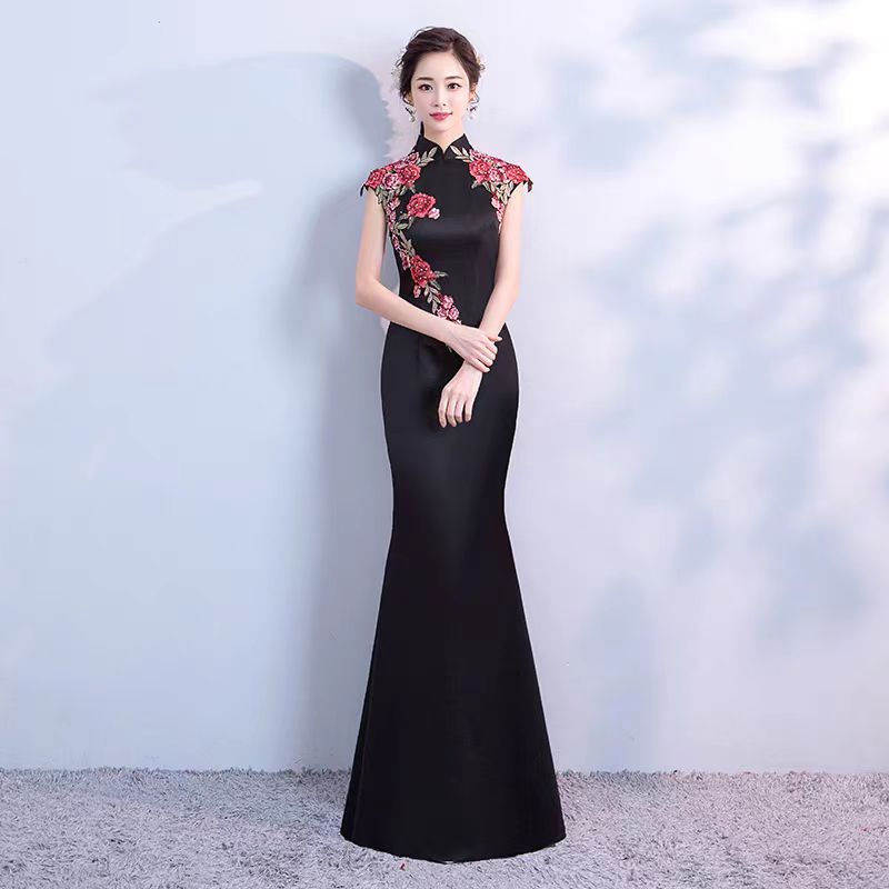Thumbnail: 11326  Elegant Banquet Evening Gown - Slim-Fit Modified Fishtail Cheongsam Long