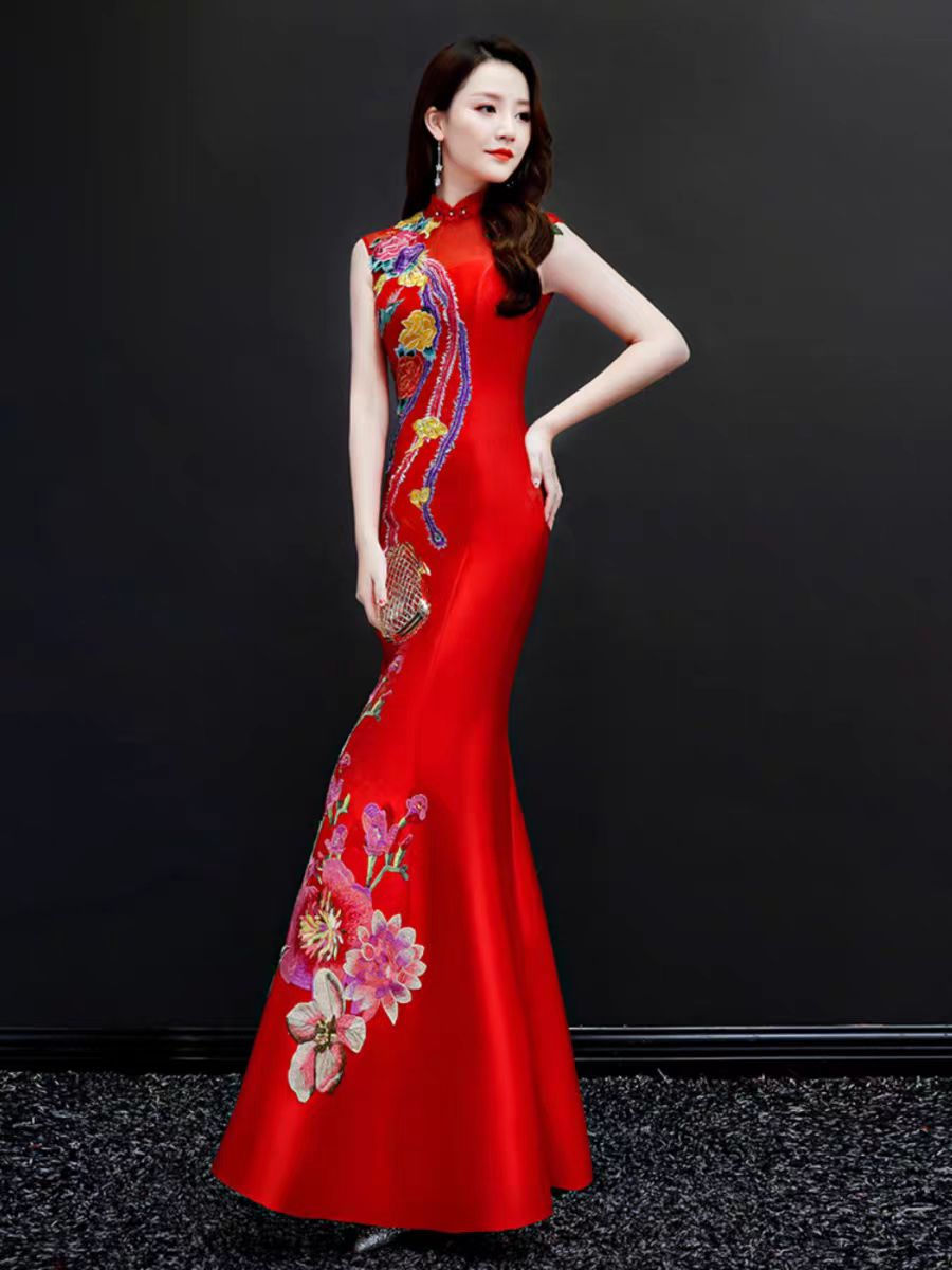 Thumbnail: 11404 Ziyuanxuan Chinese Mermaid Dress – Embroidered Fishtail Cheongsam, Elegant