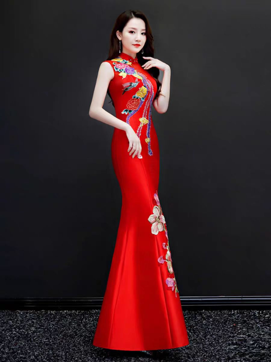 Thumbnail: 11404 Ziyuanxuan Chinese Mermaid Dress – Embroidered Fishtail Cheongsam, Elegant