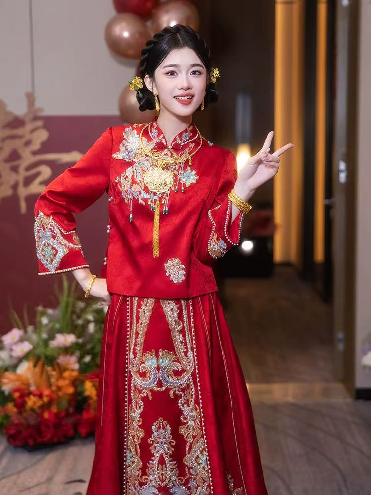 77033 Chinese Xiuhe Dress: Red Bridal Gown for Wedding, Toast & Homecoming, Eleg