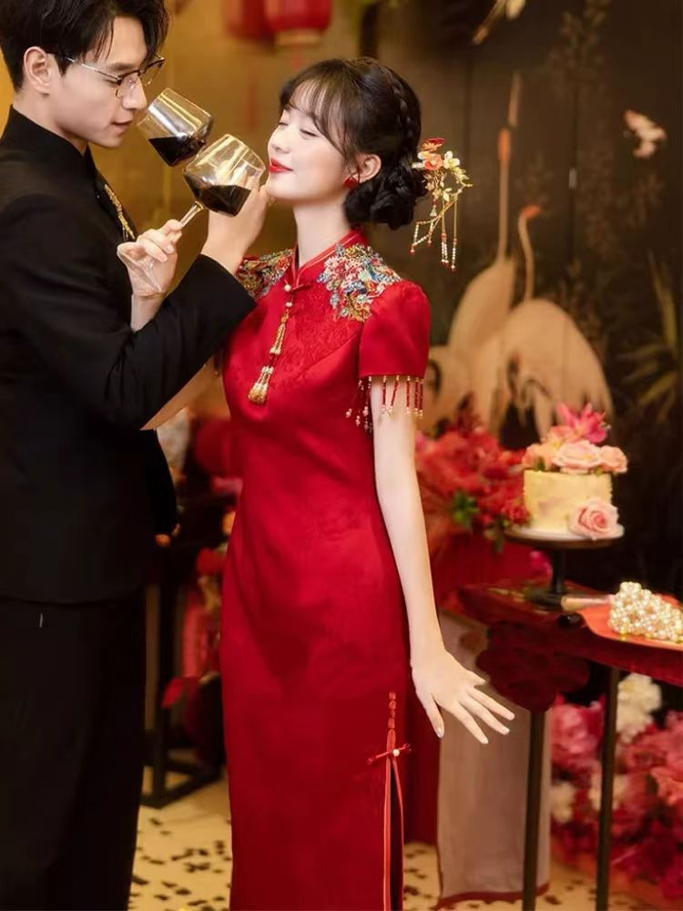 Thumbnail: 66018 High-End New Chinese Style: Cheongsam, Engagement Banquet Dress,  Autumn C