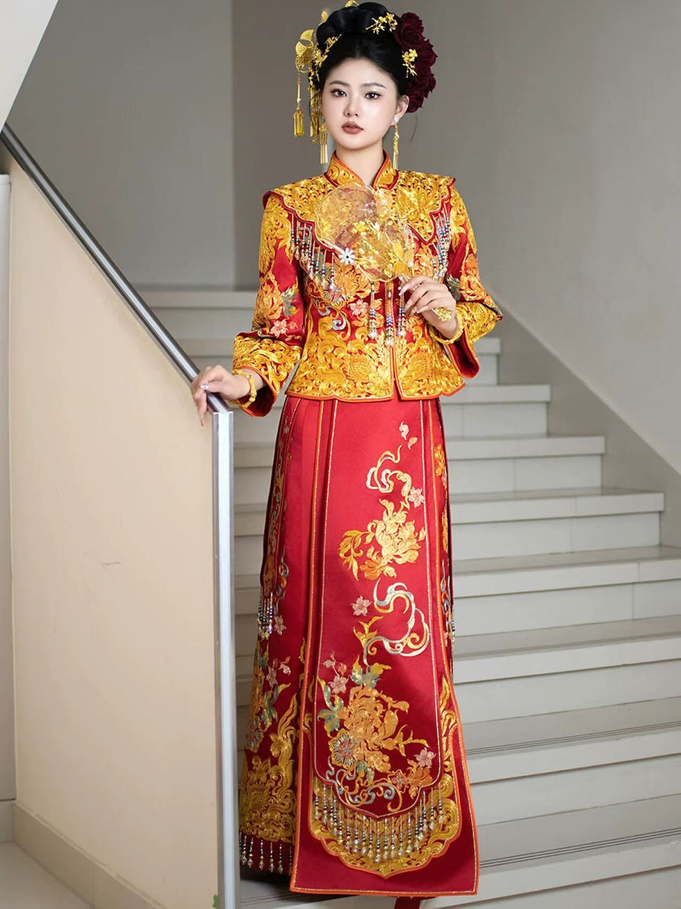 Thumbnail: 55002 Heavy embroidery style  Chinese-style wedding dress, bride's wedding banqu