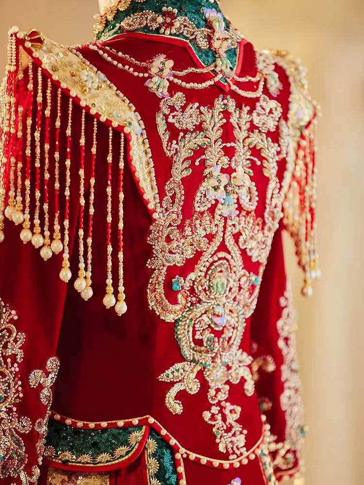 Thumbnail: 77045 Luxury Xiuhe & Dragon-Phoenix Gown: Neo-Chinese Bridal Dress with Heavy Em