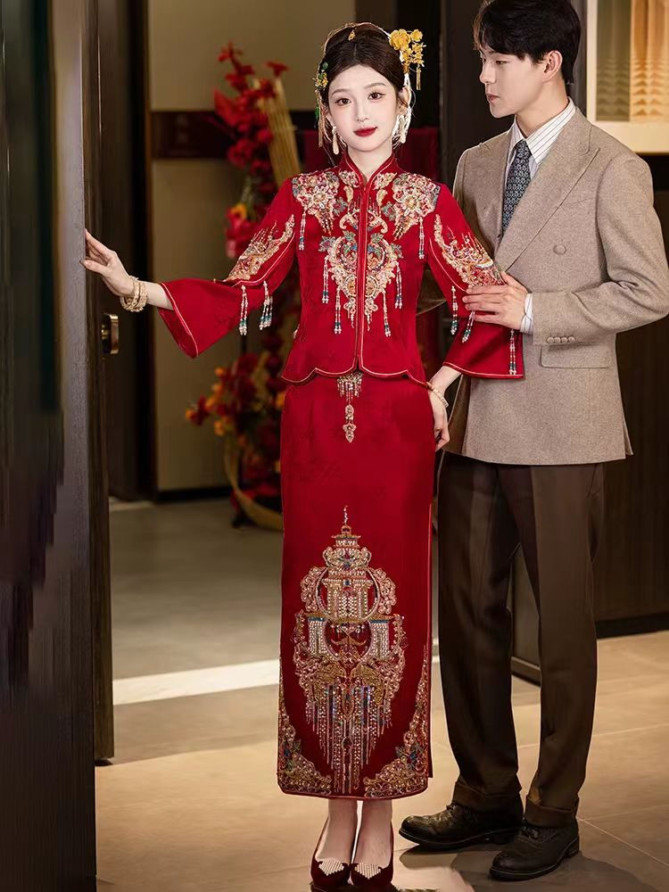 Thumbnail: 77030 New Chinese Style Xiuhe Suit  Wedding Dress: High-end Luxury Banquet Dress
