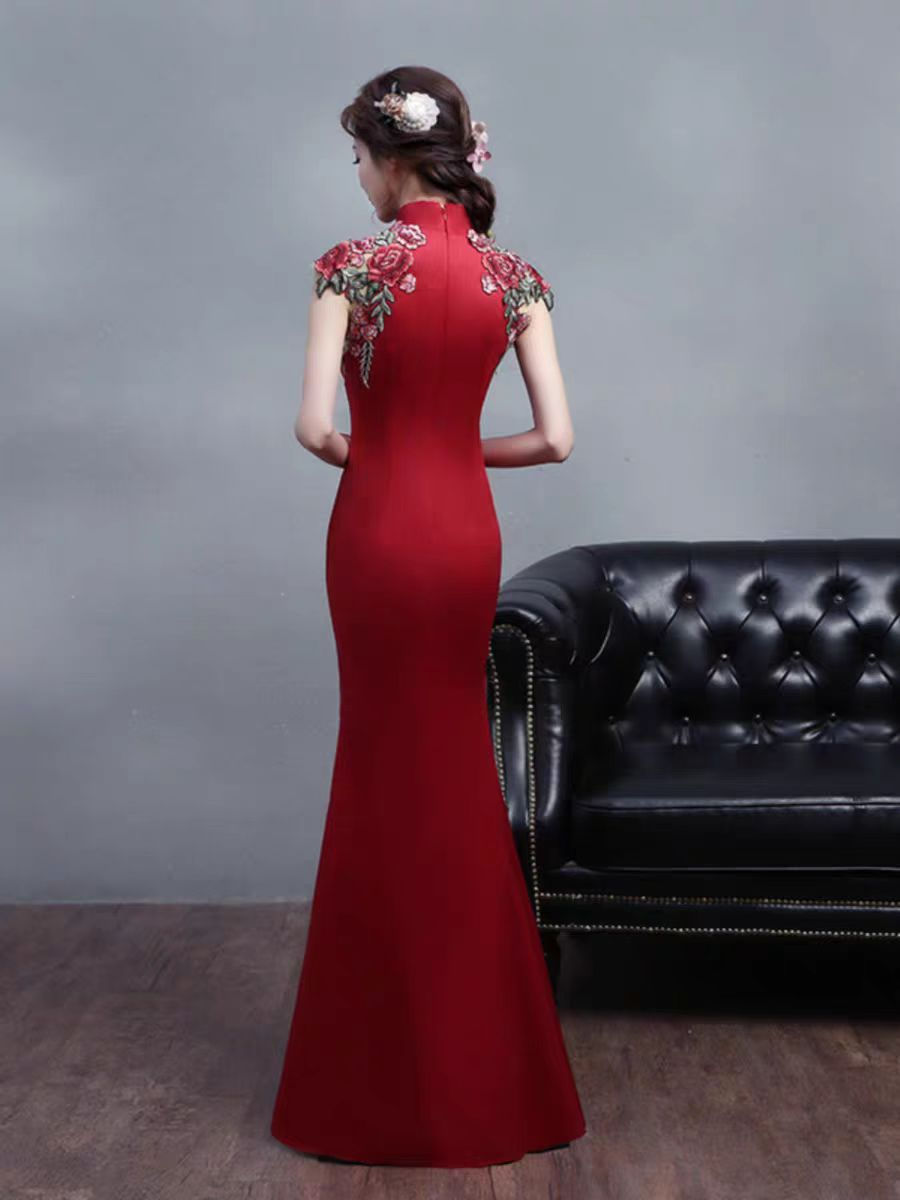 Thumbnail: 11326  Elegant Banquet Evening Gown - Slim-Fit Modified Fishtail Cheongsam Long