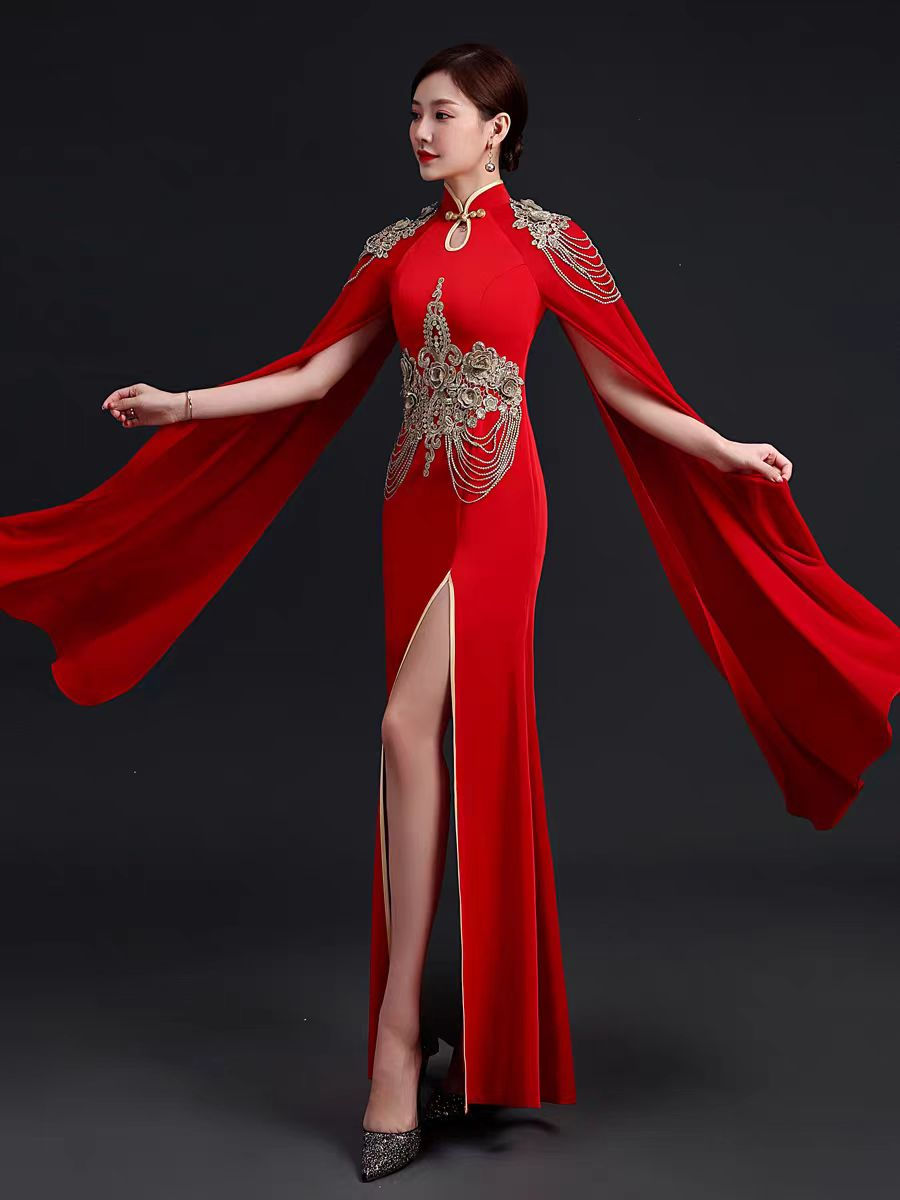 Thumbnail: 11390 Chinese-style Banquet Gown  Style: Mermaid Tail with High Slit for Fashion