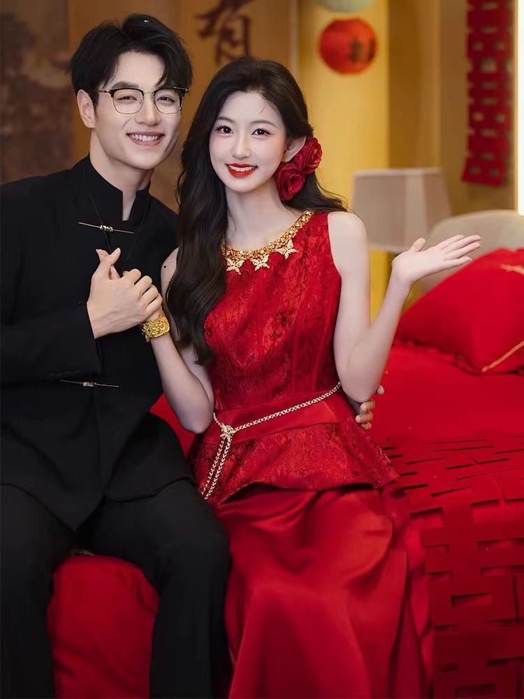 66004 Chinese-style Wedding Dress, Engagement Gown, Banquet & Return-to-Home Red