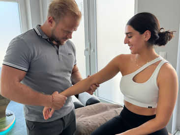 Tennisarm - Wie der Osteopath und Chiropraktor helfen können