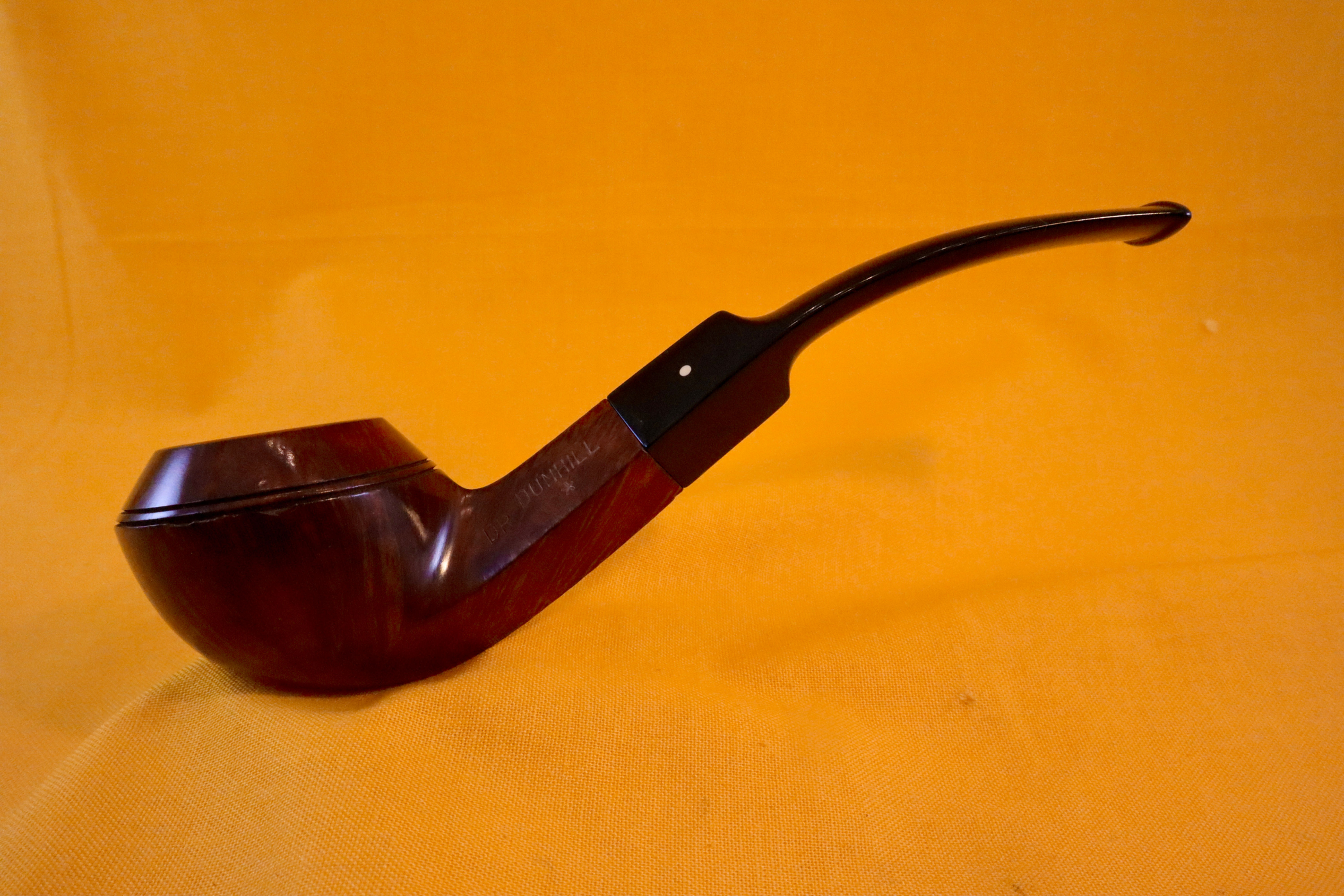 Dunhill DR * Squat Bent Bulldog Saddle de 1990 No. 597