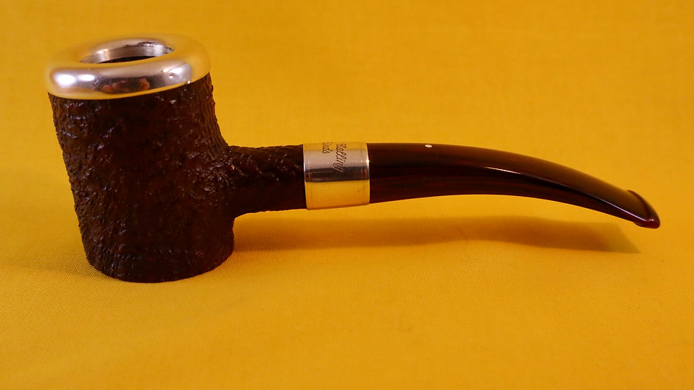 Dunhill Cumberland 5120 "Four Colling Birds" No. 326